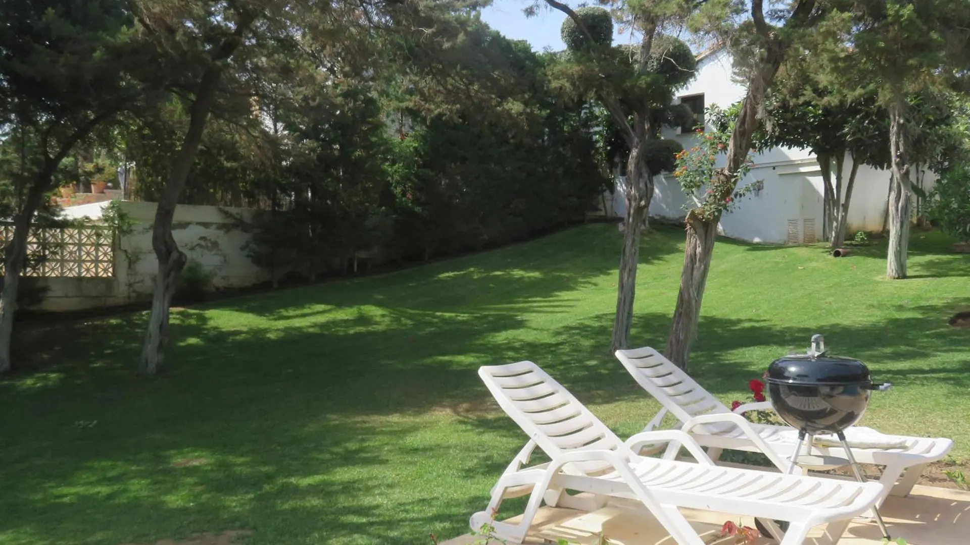 Casa Santorini Las Chapas Marbellaヴィラ マルベーリャ